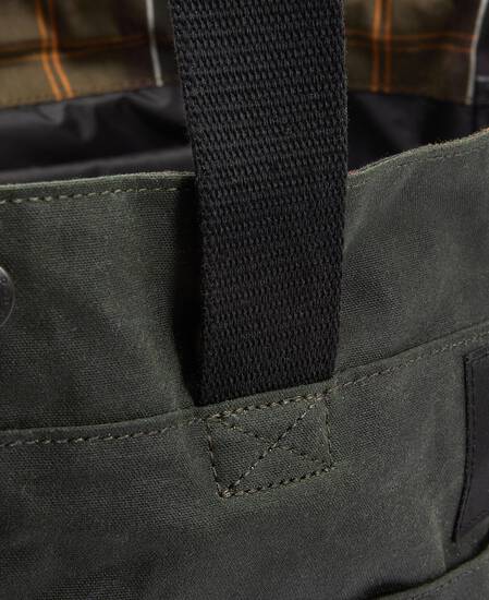 Field Waxed Tote Bag Sage/Classic