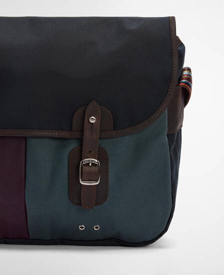 Paul Smith loves Barbour Wax Tarras Bag Night Sky
